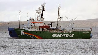 Ρωσία: Ελεύθεροι οι ακτιβιστές της Greenpeace - Φωτογραφία 1