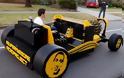 Ένωσε τουβλάκια Lego… και έφτιαξε πραγματικό αμάξι! [video]