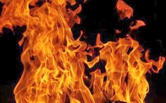 Τραγωδία στη Ναυπακτία: Ηλικιωμένη κάηκε ζωντανή μπροστά στον άντρα της - Φωτογραφία 1