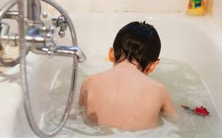 Υγεία: Το ζεστό μπάνιο «απαλύνει» τα συμπτώματα του αυτισμού - Φωτογραφία 1