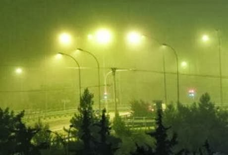 Έκτακτα μέτρα για την αιθαλομίχλη: Κλειστά σχολεία, δημοσία κτήρια και απαγόρευση της κυκλοφορίας - Φωτογραφία 1