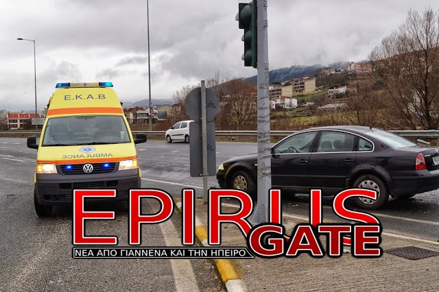 ΤΩΡΑ: Σοβαρό τροχαίο με τραυματίες στη περιφερειακή των Ιωαννίνων! - Φωτογραφία 2