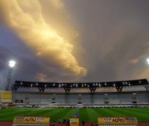 Oι πιο χιουμοριστικές φωτογραφίες από τα ελληνικά γήπεδα για το 2013 - Φωτογραφία 12