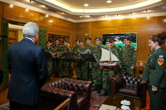 Πρωτοχρονιάτικη εορταστική εκδήλωση στο Υπουργείο Εθνικής Άμυνας - Φωτογραφία 4