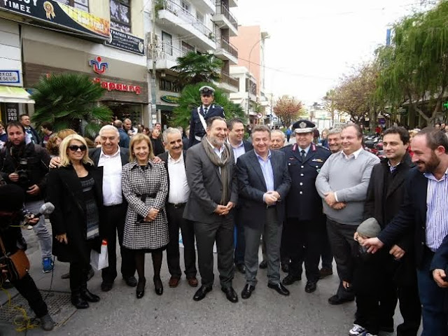 Πρωτοχρονιάτικα κάλαντα στην Περιφέρεια και επίσκεψη στην παραδοσιακή «βαρέλα» στο ιστορικό κέντρο του Ηρακλείου - Φωτογραφία 2