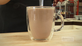 VIDEO: Πώς να κάνεις στιγμιαία ζεστή σοκολάτα που μπορεί να αποθηκευτεί εύκολα - Φωτογραφία 1