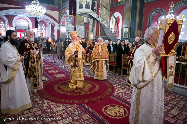 Η Πανηγυρική Θεία Λειτουργία του Αγίου Βασιλείου στον εορτάζοντα Μητροπολιτικό Ιερό Ναό της Τριπολιτσάς - Φωτογραφία 2