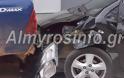 Τροχαίο ατύχημα στο κέντρο του Αλμυρού - Φωτογραφία 1