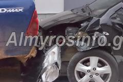 Τροχαίο ατύχημα στο κέντρο του Αλμυρού