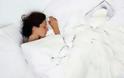 Πως να κοιμηθείτε καλύτερα όταν έχετε κρυολογήσει
