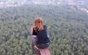 Τρελοί Ρώσοι... δεν φοβούνται τα ύψη [video]
