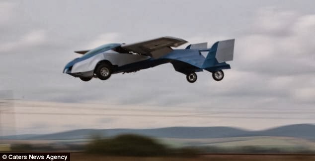 Αυτό είναι το σούπερ ντιζαϊνάτο ιπτάμενο αυτοκίνητο που σχεδίασαν Σλοβάκοι μηχανικοί - Φωτογραφία 2