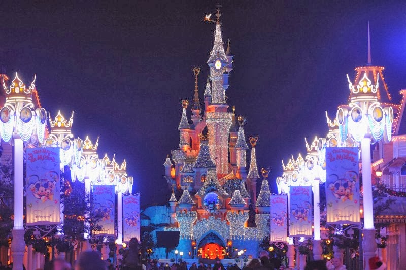 Η Disneyland ψάχνει υπαλλήλους στην Ελλάδα με 1.500 ευρώ μηνιάτικο! - Φωτογραφία 1