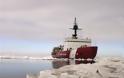 Ανταρκτική: Στην αλλαγή του καιρού ελπίζει το κινέζικο παγοθραυστικό