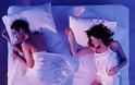 Τι αποκαλύπτει για τη σχέση των ζευγαριών η στάση στην οποία κοιμούνται [photos] - Φωτογραφία 7