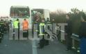 Tραγωδία στα Μάλγαρα! Λεωφορείο του ΚΤΕΛ καρφώθηκε σε νταλίκα - Δύο νεαρές γυναίκες ξεψύχησαν στην άσφαλτο - Φωτογραφία 2