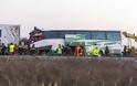 Σοκαριστικές σκηνές μετά το δυστύχημα, μεταφέρουν επιβάτες - Κρατήσεις και από Πάτρα στο μοιραίο λεωφορείο - Δείτε φωτο-video - Φωτογραφία 7