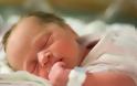 Οσα μωρά γεννιούνται με εξωσωματική, κινδυνεύουν από επιπλοκές