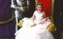 Ξοδεύουν 1.000 λίρες για να ντύσουν τις κόρες τους πριγκίπισσες στα Harrods!