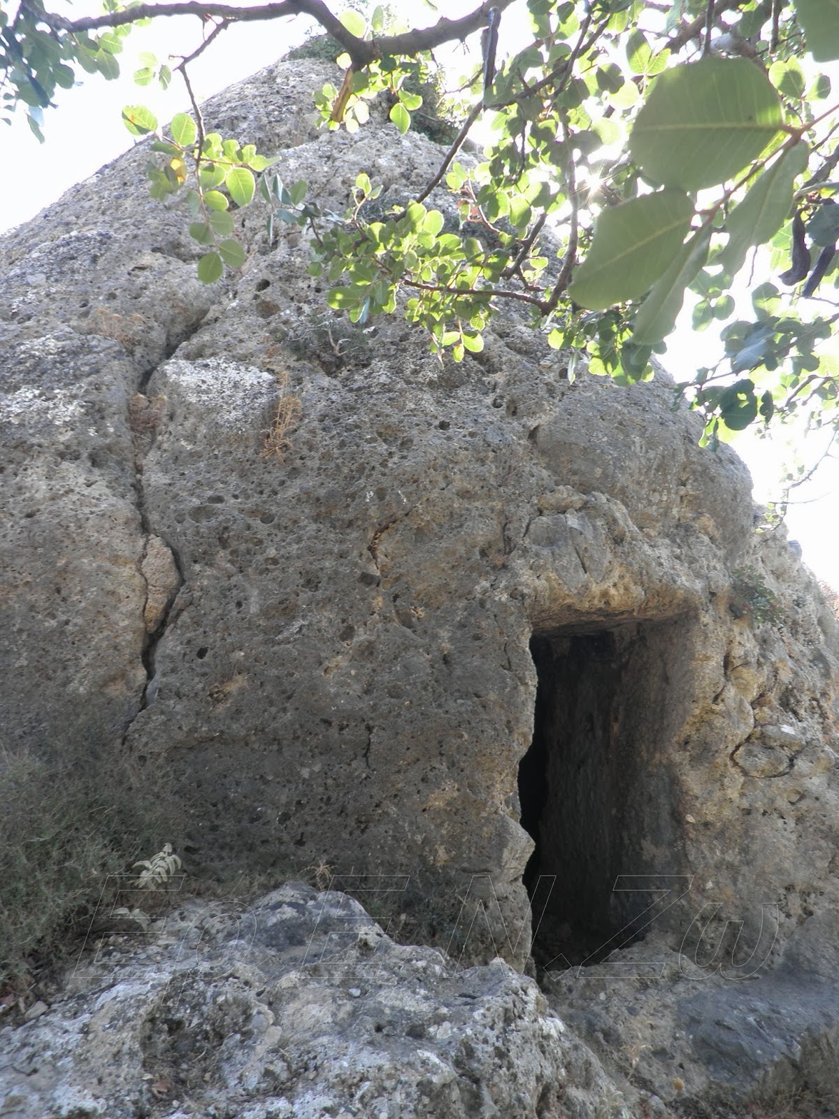 Η άγνωστη πυραμίδα των Χανίων - Φωτογραφία 3