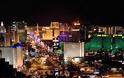 O θείος από το Las Vegas έρχεται... Ελλάδα