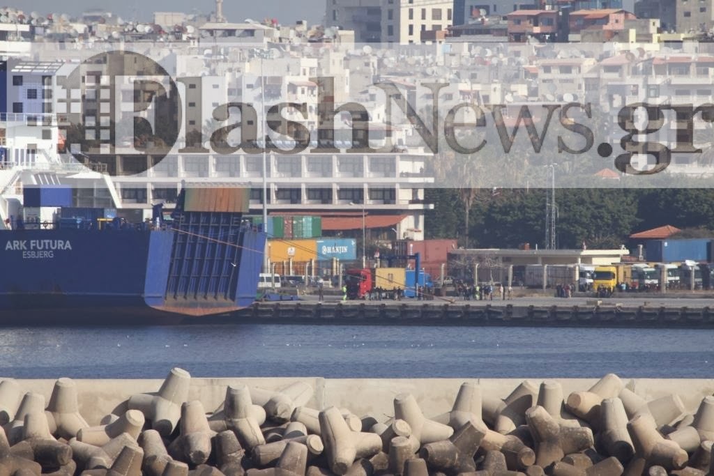 Χημικά ώρα μηδέν: Δείτε φωτογραφίες την ώρα της φόρτωσης - Εξαφανίστηκαν τα πλοία από τον χάρτη - Φωτογραφία 5