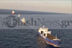 Χημικά ώρα μηδέν: Δείτε φωτογραφίες την ώρα της φόρτωσης - Εξαφανίστηκαν τα πλοία από τον χάρτη