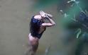 Σέξι νεράιδα της λίμνης η Rihanna - Φωτογραφία 6