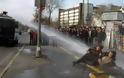 Επεισόδια σε διαδήλωση στην Τουρκία, κατά των ελέγχων στο ίντερνετ