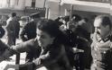 Αθήνα 19 Ιανουαρίου 1952: Η Ελλάδα στους δρόμους για την Κύπρο μας! (Σπάνιο φωτογραφικό ντοκουμέντο) - Φωτογραφία 2