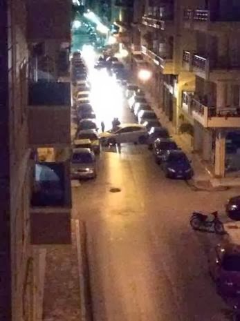 Πάτρα: Αναστάτωση από τροχαίο στην οδό Μαιζώνος - Δείτε φωτο - Φωτογραφία 2