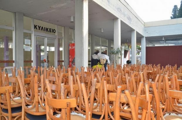 Πάτρα: Τα...πήρε κι έφυγε ο κυλικειάρχης του Α΄ Νεκροταφείου - Έγινε αντιληπτός από ανθρώπους του Δήμου - Φωτογραφία 1