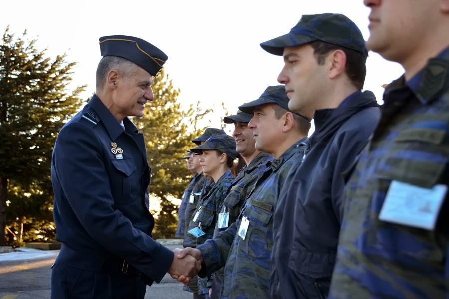 Επίσκεψη Αρχηγού ΓΕΑ στο 2ο Κέντρο Ελέγχου Περιοχής στην Πάρνηθα - Φωτογραφία 2