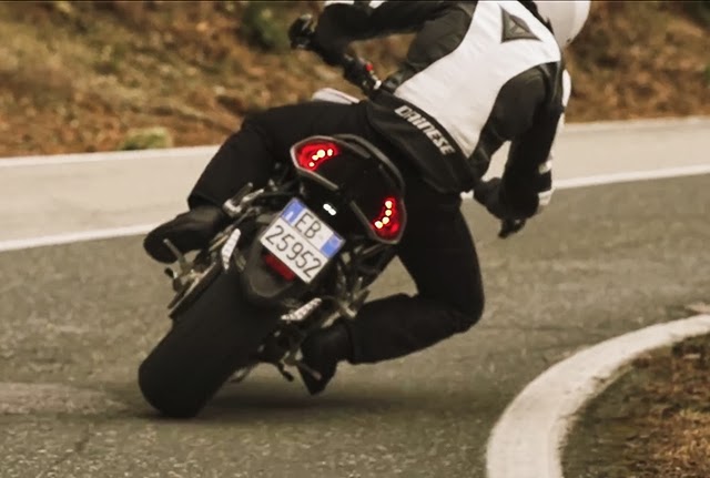 Έτοιμη η MV Agusta Dragster 800 - Φωτογραφία 7