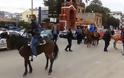 Πάτρα-Τώρα: Με άλογα μπλόκο των αγροτών στην Γ’ εφορία