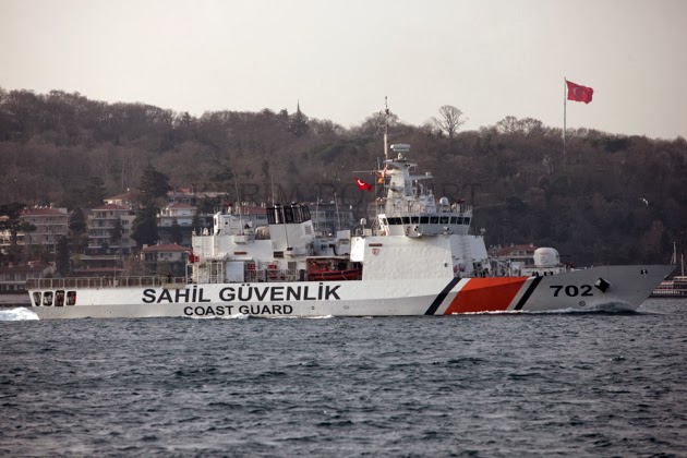Tουρκικά πολεμικά & υποβρύχια περνούν τα στενά του Βοσπόρου! - Φωτογραφία 1