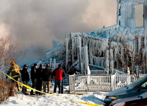 Καναδάς: 30 αγνοούμενοι μετά την φωτιά σε οίκο ευγηρίας - Φωτογραφία 1