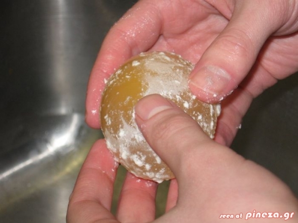 ΔΕΙΤΕ: Τι θα γίνει αν αφήσουμε ένα αυγό μέσα σε.. ξύδι για επτά ημέρες ? - Φωτογραφία 4