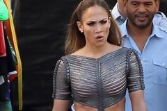 ΔΕΙΤΕ: Η JLo εμφανίστηκε στο American Idol με... άγριες διαθέσεις!