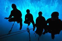 Ταξίδι κάτω από τον πάγο