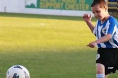 7χρονος έπεσε νεκρός ενώ έπαιζε μπάλα