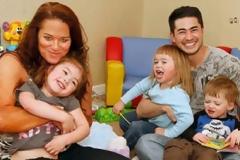 ΦΩΤΟ: Χωρίζει ο άνδρας που γέννησε τα παιδιά του!