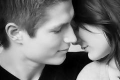 ΣΟΚΑΡΙΣΤΙΚΗ ΕΡΕΥΝΑ: Πως επηρεάζει το Μνημόνιο την σεξουαλική ζωή των Ελλήνων