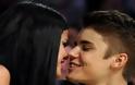 Η μικρή θαυμάστρια που χώρισε το ζεύγος Justin Bieber-Selena Gomez ( Photos ) - Φωτογραφία 1