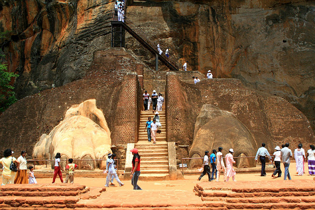 Sigiriya: Ακόμη ψάχνουν πως κατασκευάστηκε φρούριο σ' αυτόν τον βράχο (photos) - Φωτογραφία 11