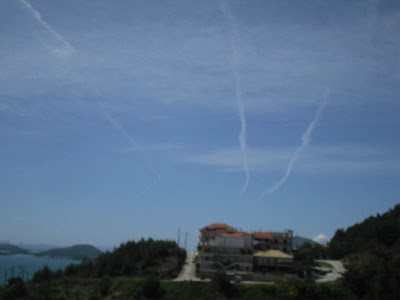 Chemtrails από 20 αεροπλάνα έκαναν την ηλιόλουστη Ηγουμενίτσα, σε 20 λεπτά συννεφιασμένη - Φωτογραφία 3