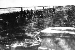 Τουρκικά στρατιωτικά νεκροταφεία στoν Πειραιά, αλλά τα ελληνικά στο Ουσάκ με τις χιλιάδες των νεκρών στρατιωτών μας στο Αλή  Βεράν, τα εξαφάνισαν οι Τούρκοι!