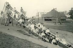 Τσουλήθρες: Όταν η ασφάλεια δεν είχε τόσο σημασία, όσο είχε το παιχνίδι