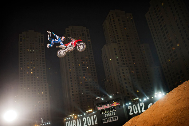 Red Bull X-Fighters 2012: Ο Sherwood νικητής μπροστά σε πλήθος 20,000 θεατών - Φωτογραφία 3
