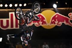 Red Bull X-Fighters 2012: Ο Sherwood νικητής μπροστά σε πλήθος 20,000 θεατών